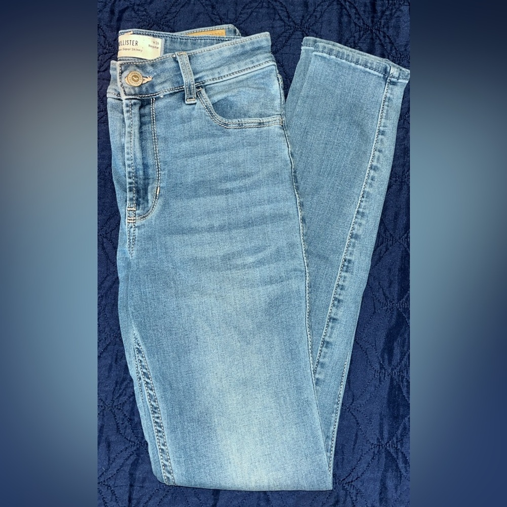 Hollister Women's High Rise Light Blue Jeans